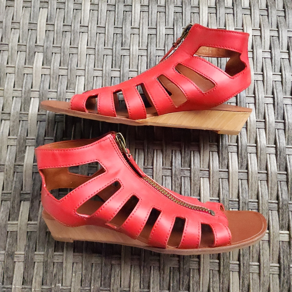 100% LEATHER CORAL COLOR  GLADIATOR BOHO SANDALS BY VIA SPIGA ~ SIZE 8 1/2 NWOT